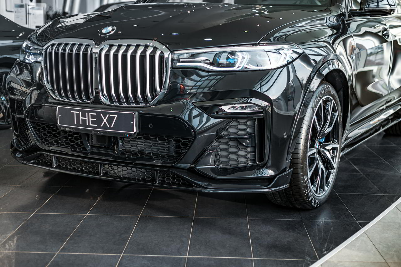 Сплиттеры для BMW X7 от Renegade Design