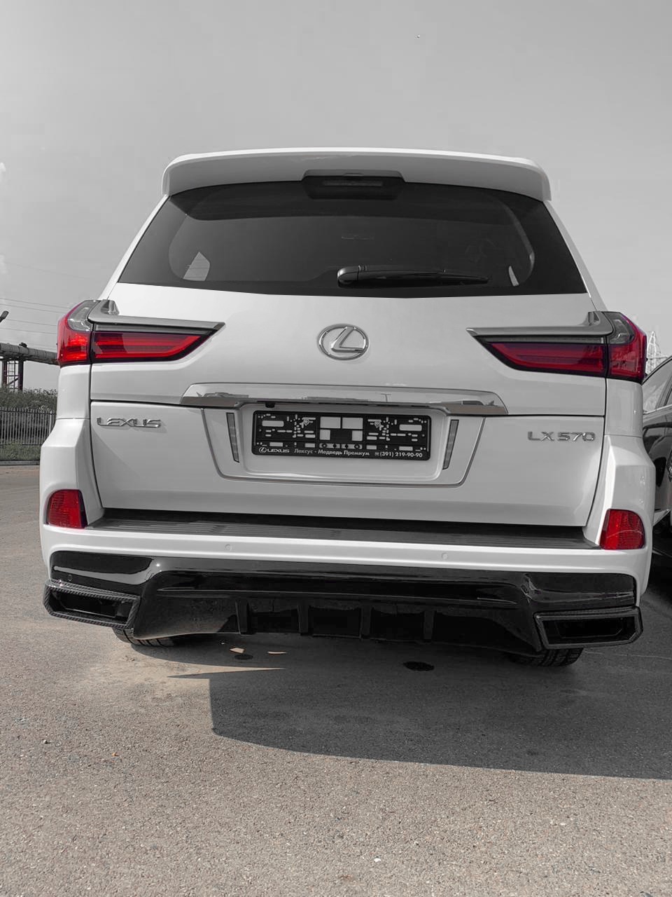 Rear bumper for Lexus lx 450d/570