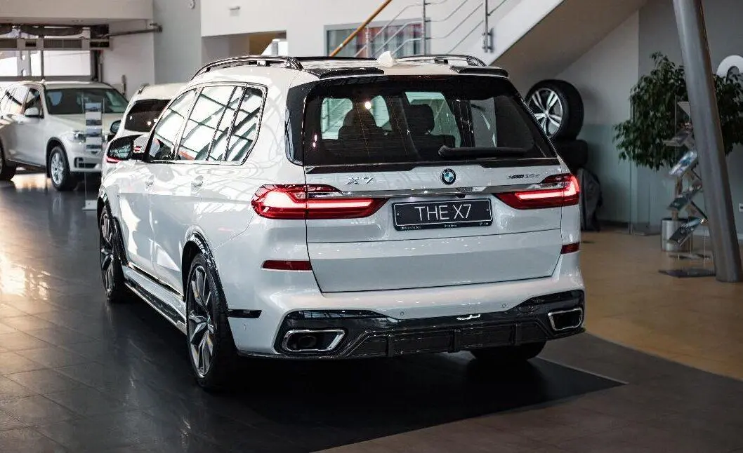 Carbon heckdiffusor für BMW X7