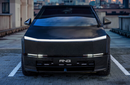 Vollständige Ausrüstung für Tesla Cybertruck in Polen