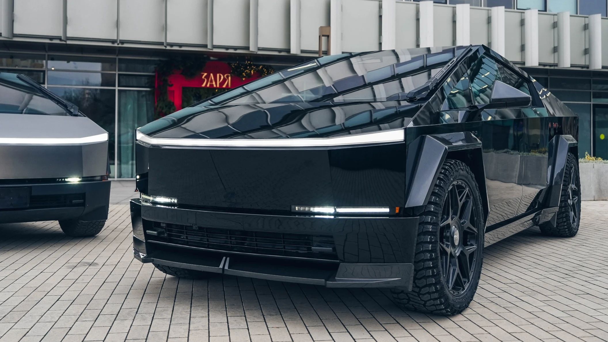 Tesla Cybertruck by Renegade Design: so sieht der Future-Truck endlich „fertig“ aus