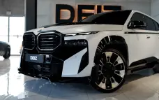 Front bumper side inserts for BMW XM