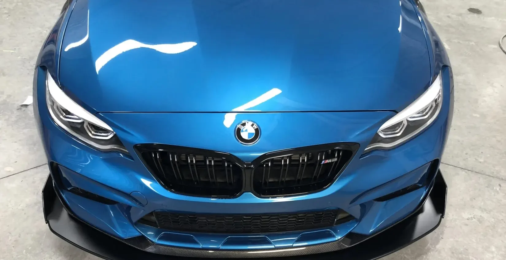 The role of an automotive splitter in the construction of a vehicle