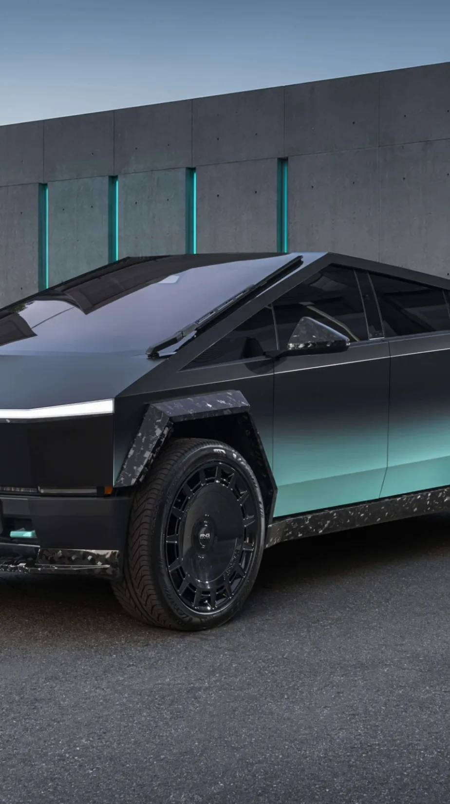 Tesla Cybertruck in Südkorea: RNG Design Forged Carbon, 26-Zoll-Schmiederäder und exklusiver Mattverlauf