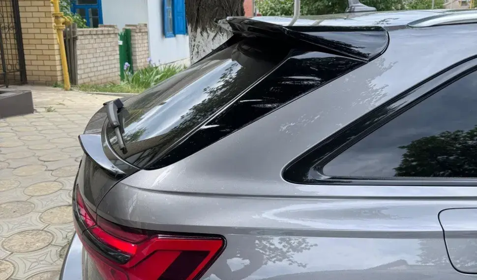Heckmittelspoiler für Audi RS6