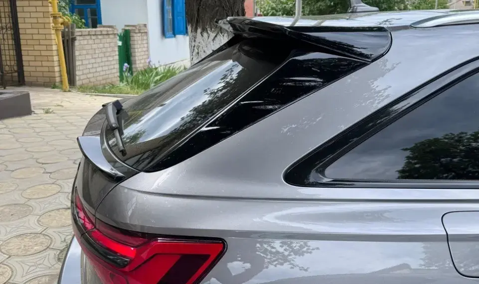 Heckmittelspoiler für Audi RS6