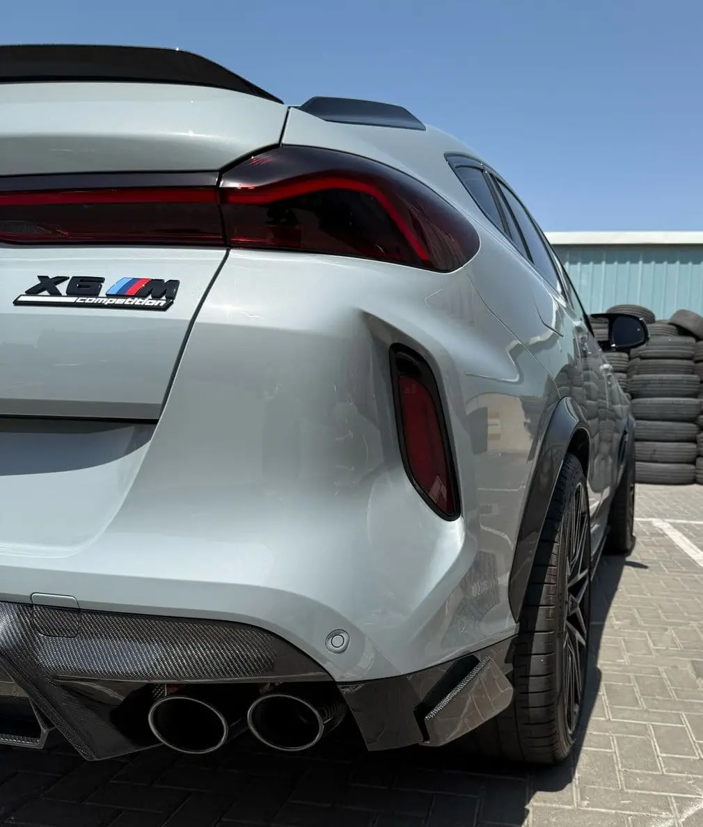 Carbon body kit