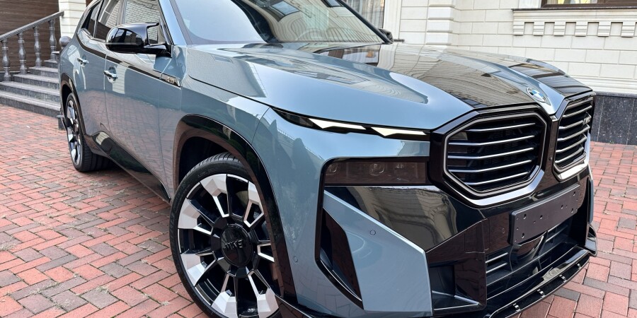 BMW XM Cape York Green: neues Auftreten