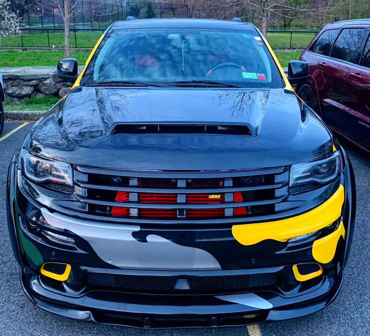Demon hood for Jeep Grand Cherokee WK2