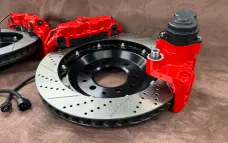 Brembo brake kit for Toyota Land Cruiser 300