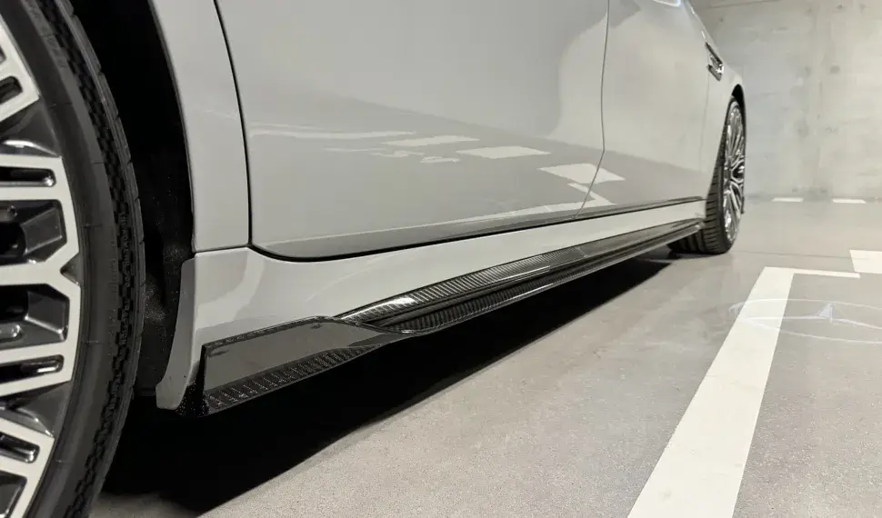 Carbon side skirts for Mercedes-Benz S63 W223