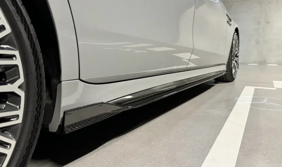 Carbon side skirts for Mercedes-Benz S63 W223