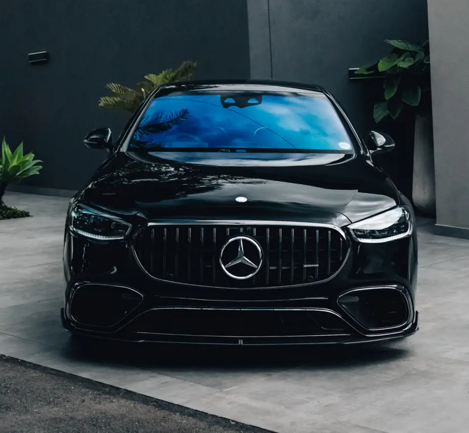 Carbon-Bodykit von RNG Design für Mercedes-Benz S63 E in Südafrika