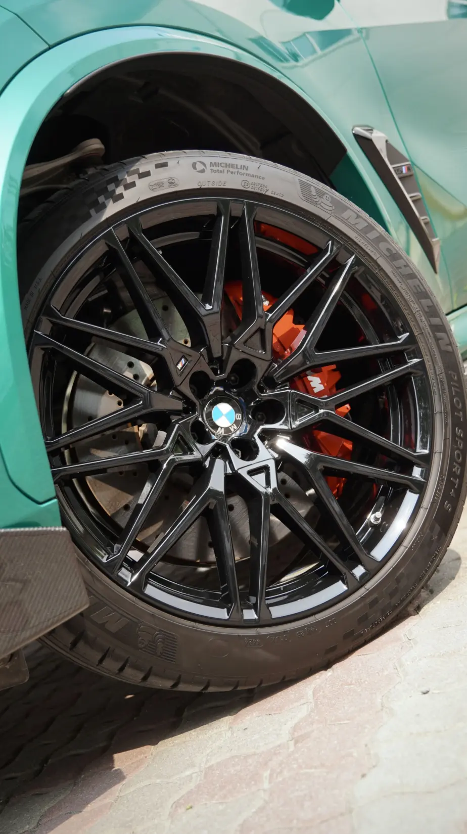 Brembo brake kit for Lexus LX600