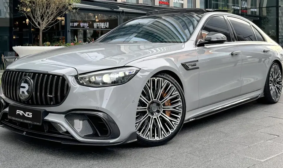 Carbon side skirts for Mercedes-Benz S63 W223