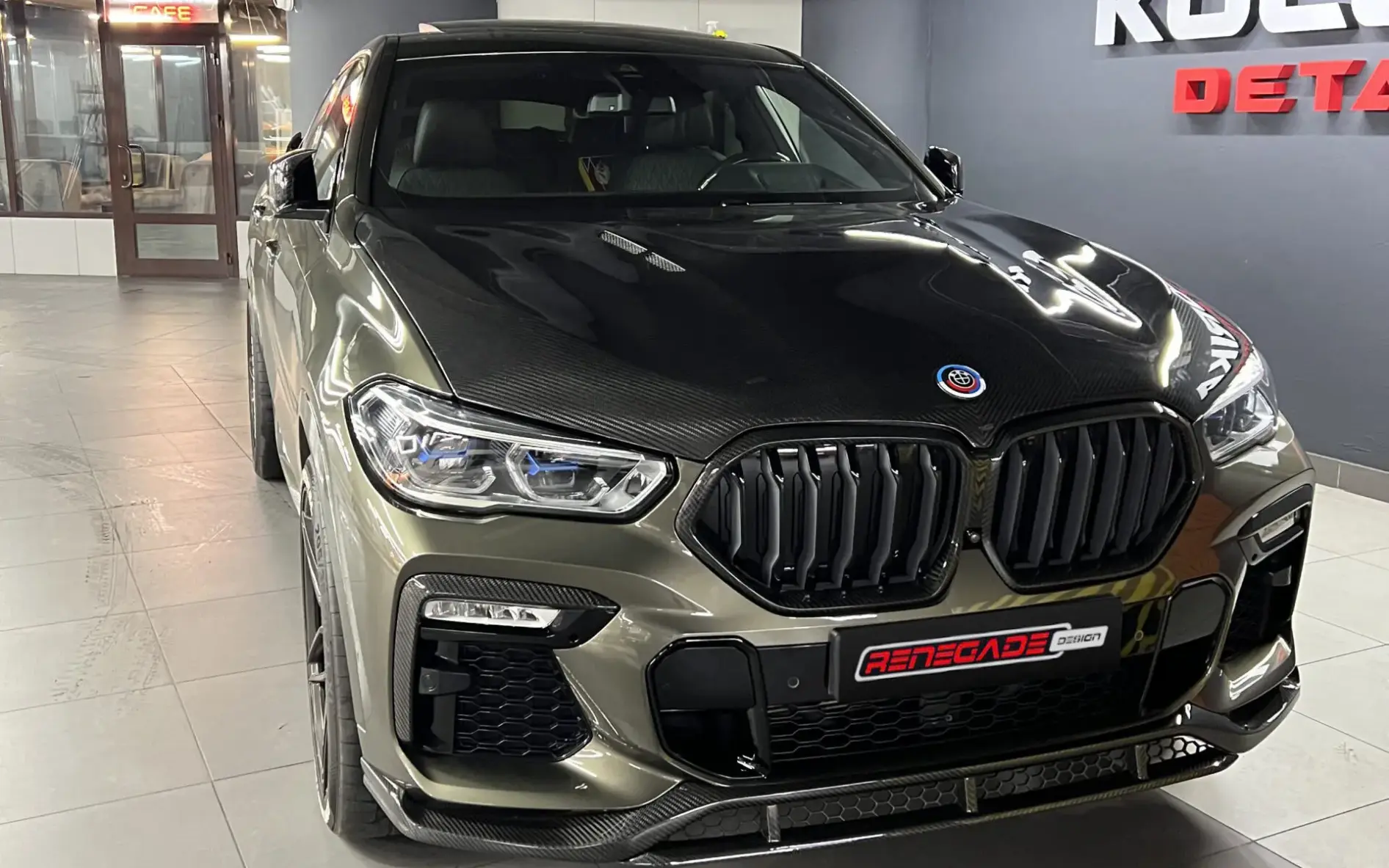 Carbon hood for BMW X6 G06 / F96