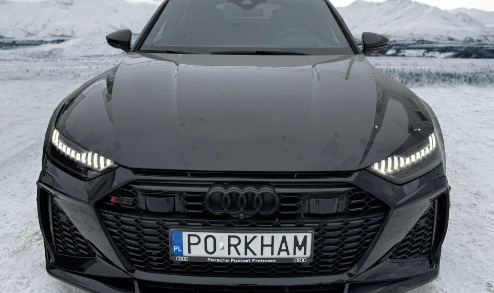 Front bumper splitter for Audi RS7
