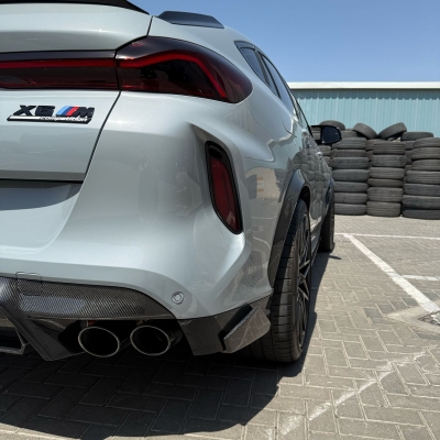 Carbon body kit