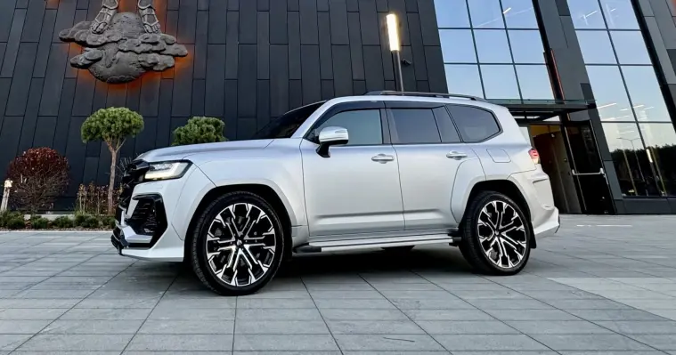 Bodykit für Toyota Land Cruiser 300