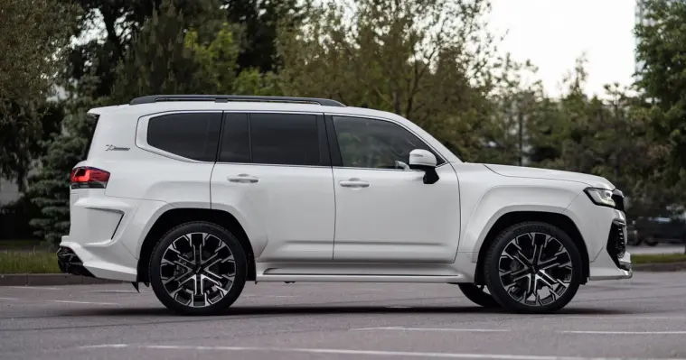 Bodykit für Toyota Land Cruiser 300