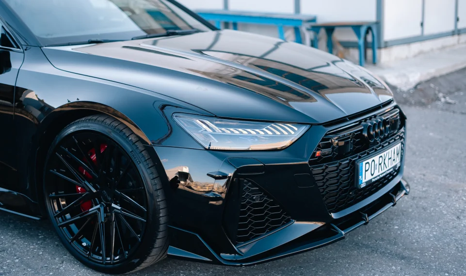 Front bumper splitter for Audi RS7