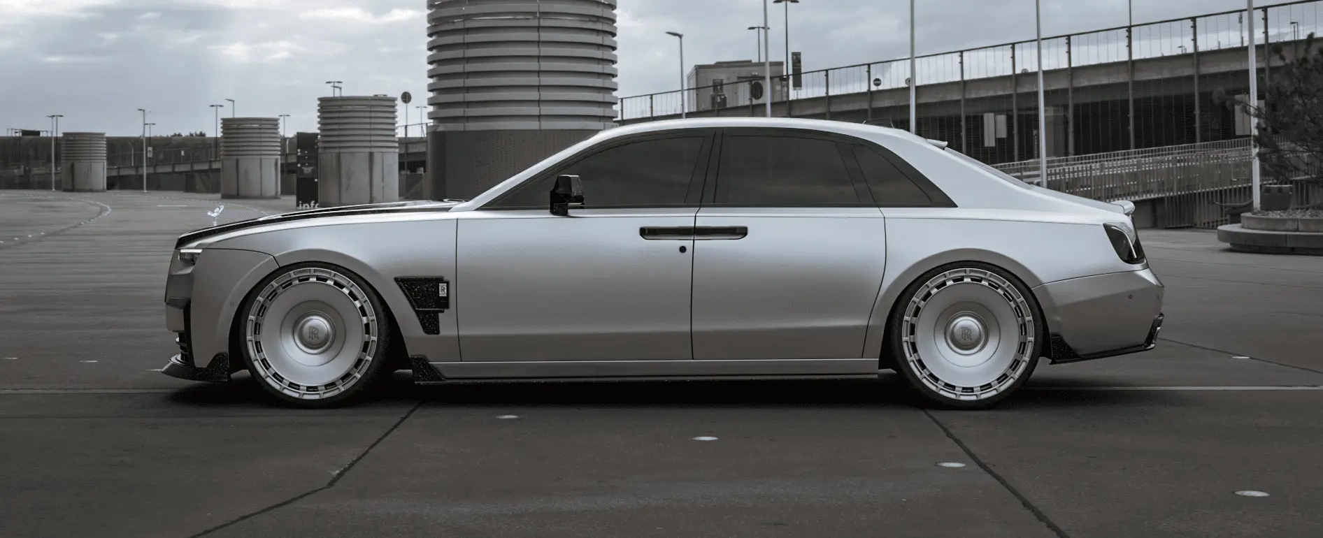 Carbon side skirts for Rolls-Royce Ghost