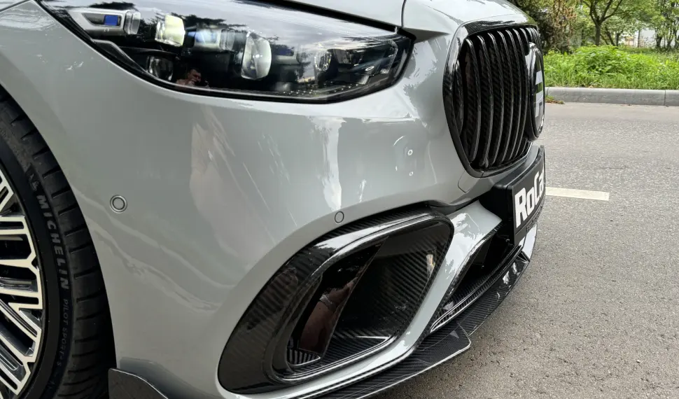 Carbon front bumper inserts for Mercedes-Benz S63 W223