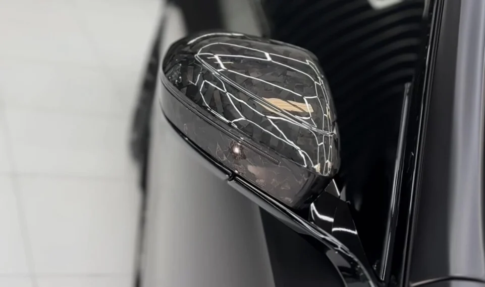 Carbon-Spiegelkappen für BMW 7 G70