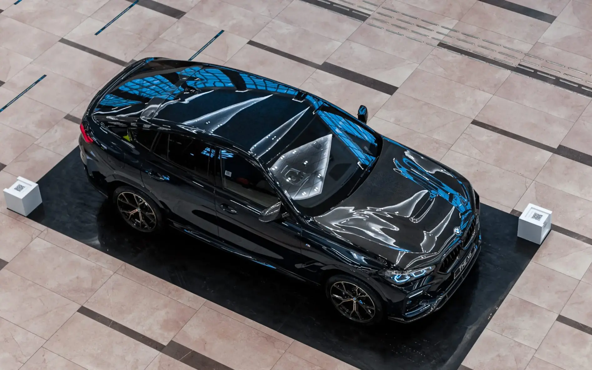 Carbon hood for BMW X6 G06 / F96