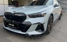 Splitter für die Frontstoßstange für BMW 5 G60