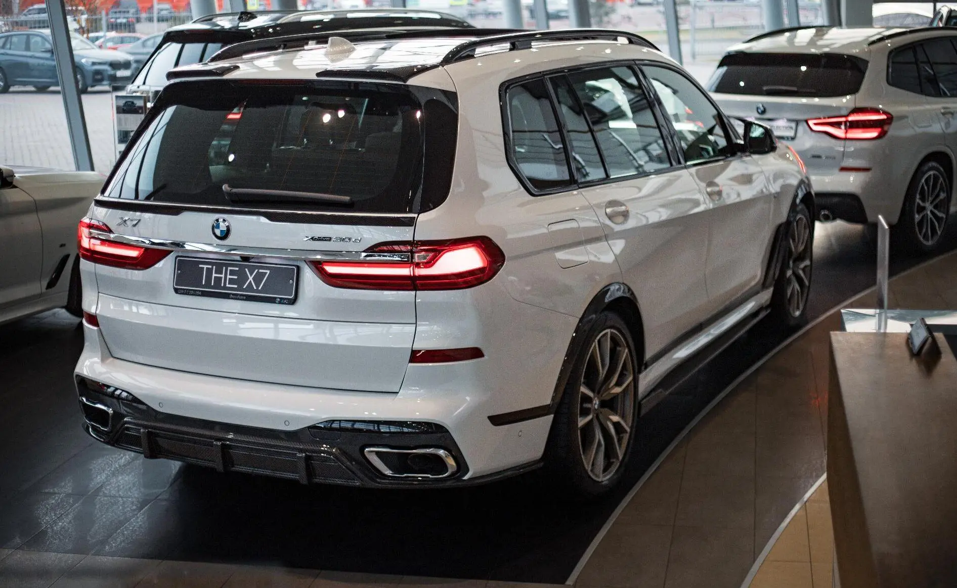 Carbon heckdiffusor für BMW X7