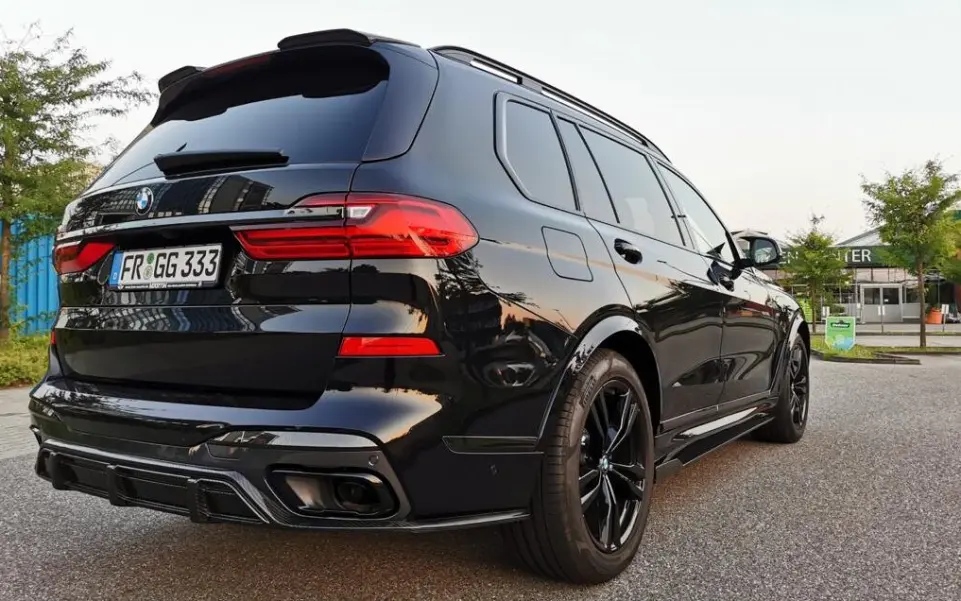 Carbon heckdiffusor für BMW X7