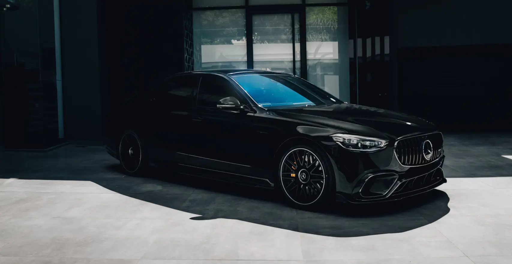 Carbon-Bodykit von RNG Design für Mercedes-Benz S63 E in Südafrika
