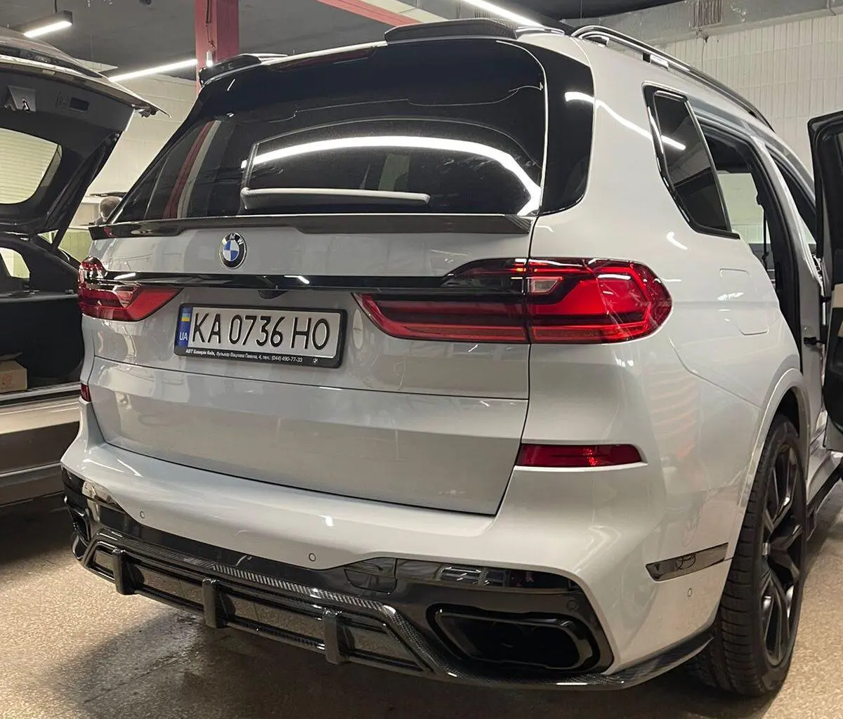 Carbon heckdiffusor für BMW X7