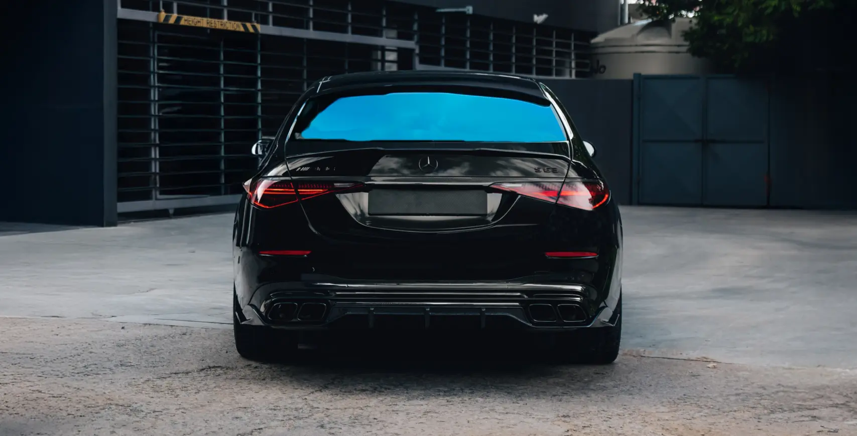 Carbon-Bodykit von RNG Design für Mercedes-Benz S63 E in Südafrika