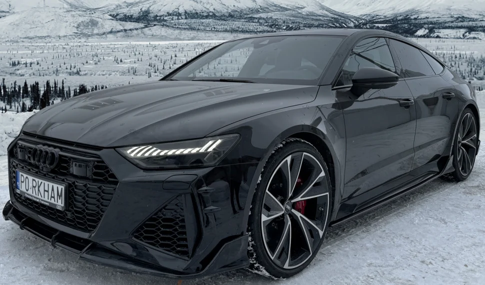 Front bumper splitter for Audi RS7