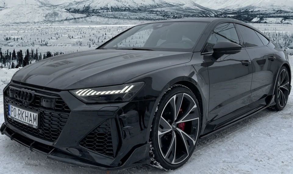Front bumper splitter for Audi RS7