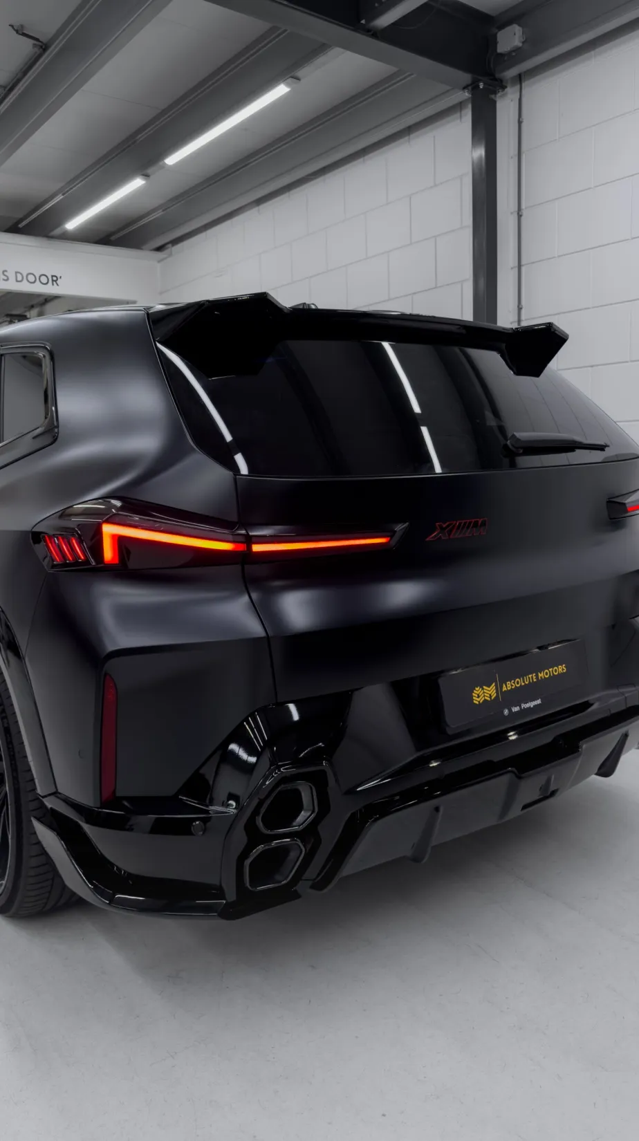 Carbon rear bumper diffuser for Zeekr 8X