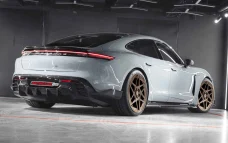 Carbon diffuser for Porsche Taycan