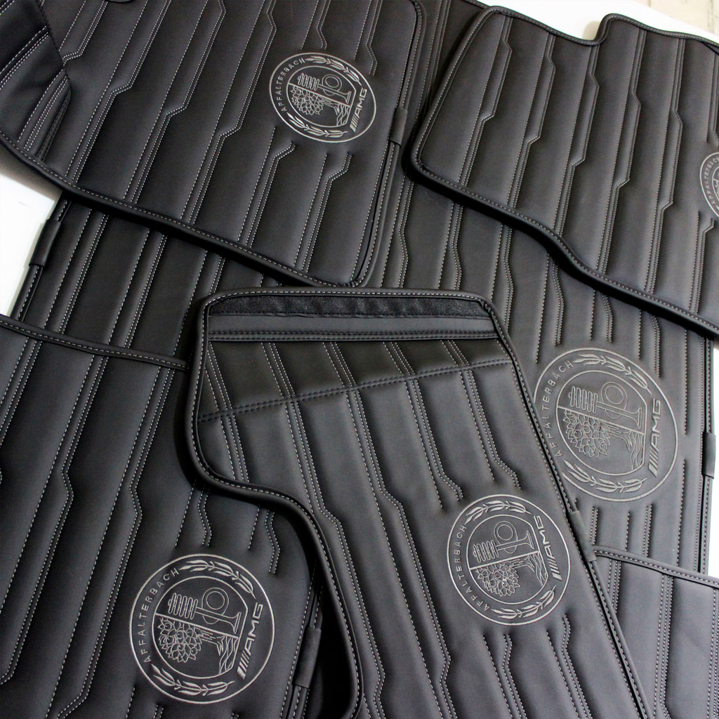 Fußmatten für ​den Rechtslenker Mercedes-Benz G-Klasse von Renegade Design