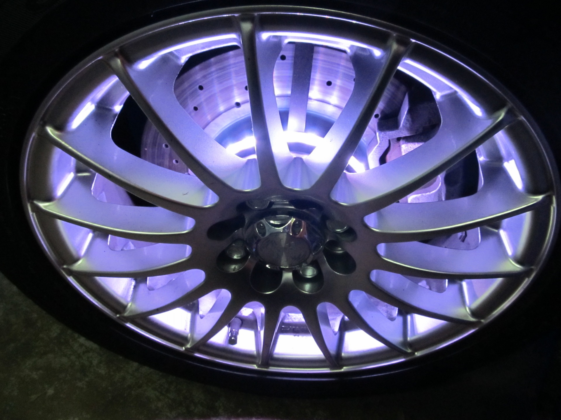Подсветка колесных дисков