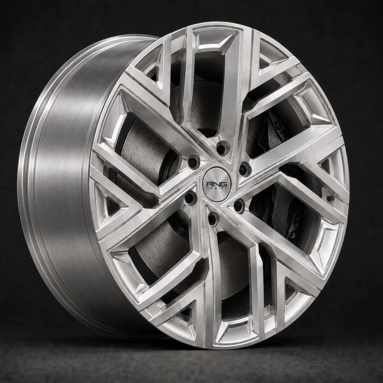 RNG M06 front three-quarter view