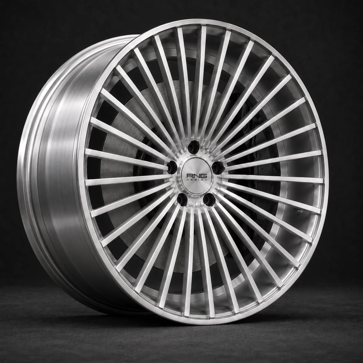 RNG R04 front three-quarter view