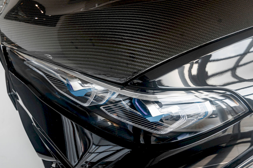 Carbon body kit for BMW X7
